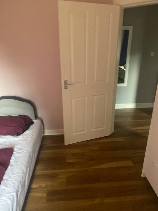 Lovely 2 Bedroom With Private Garden Edynburg Zewnętrze zdjęcie