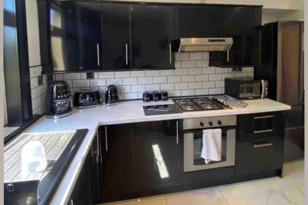 Lovely 2 Bedroom With Private Garden Edynburg Zewnętrze zdjęcie